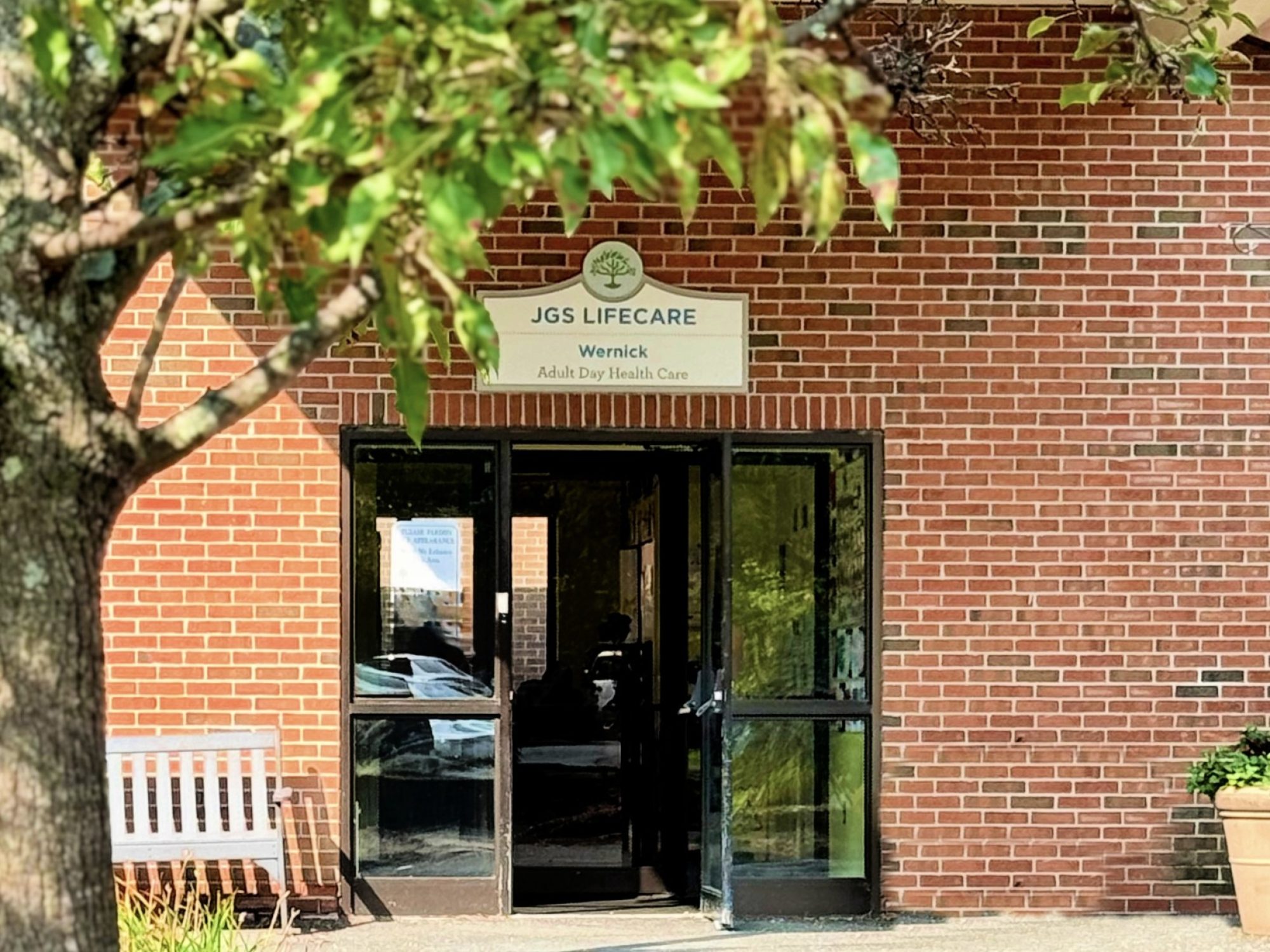 Wernick Adult Day Health entrance at JGS Lifecare